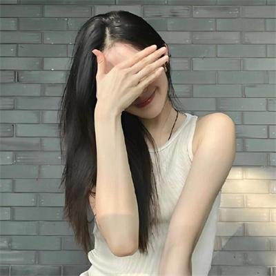 一个女孩和一个男孩